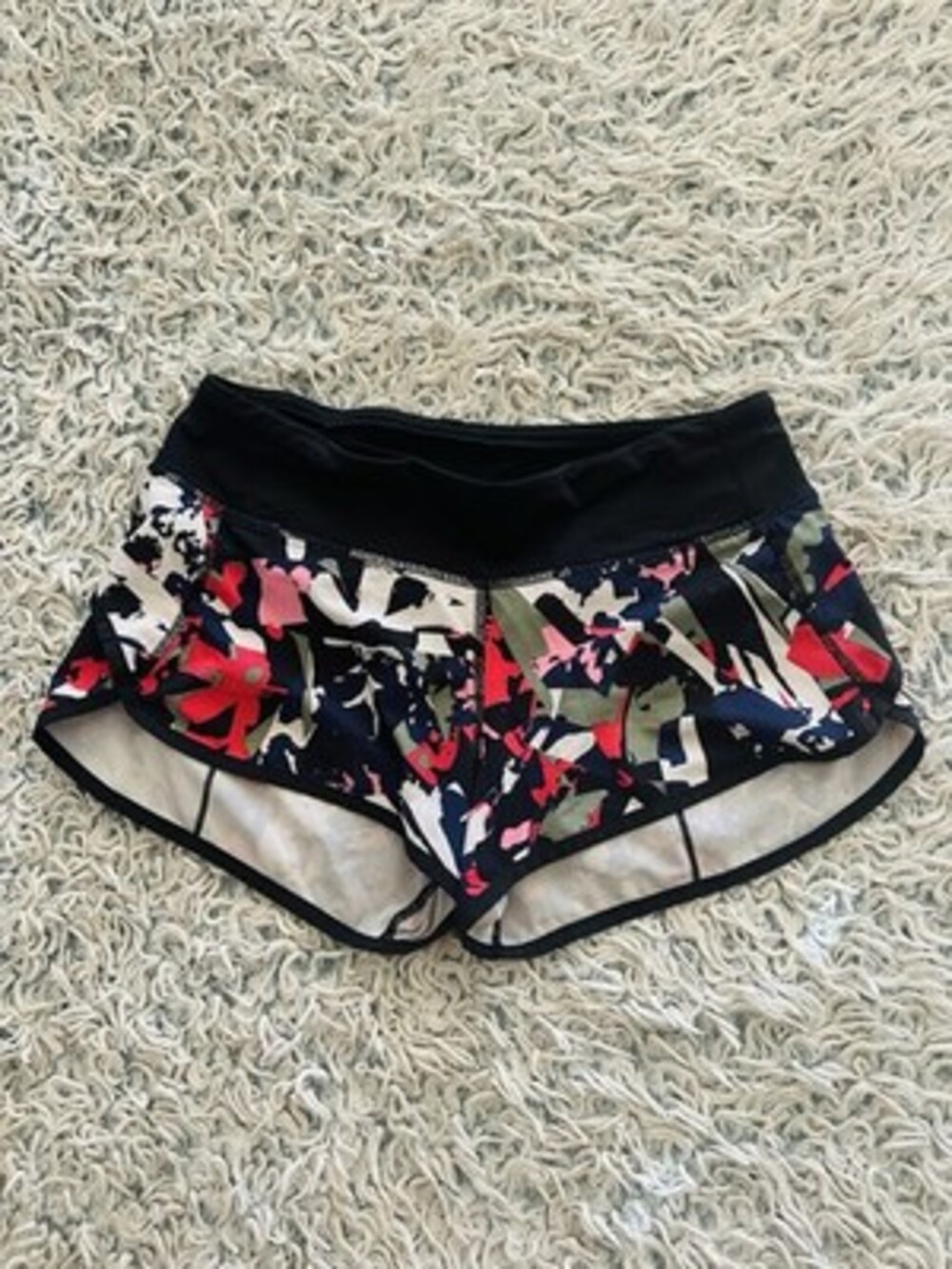 Women’s Lululemon Size 4 Shorts Gently Used, Black And Multicolor, Inseam 2.5”